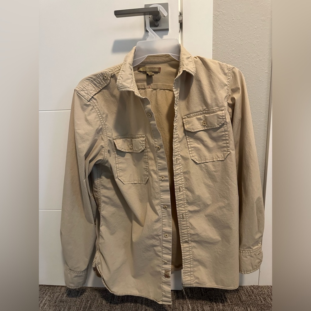 Banana Republic Heritage Men’s Medium button up shirt